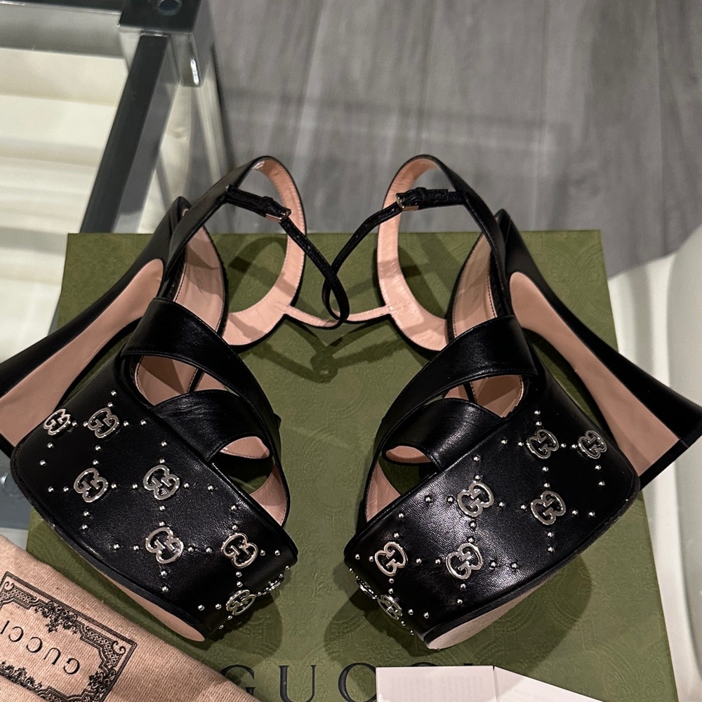 Authentic Gucci Malaga Kid Interlock Black Leather Platform - Picture 6 of 16